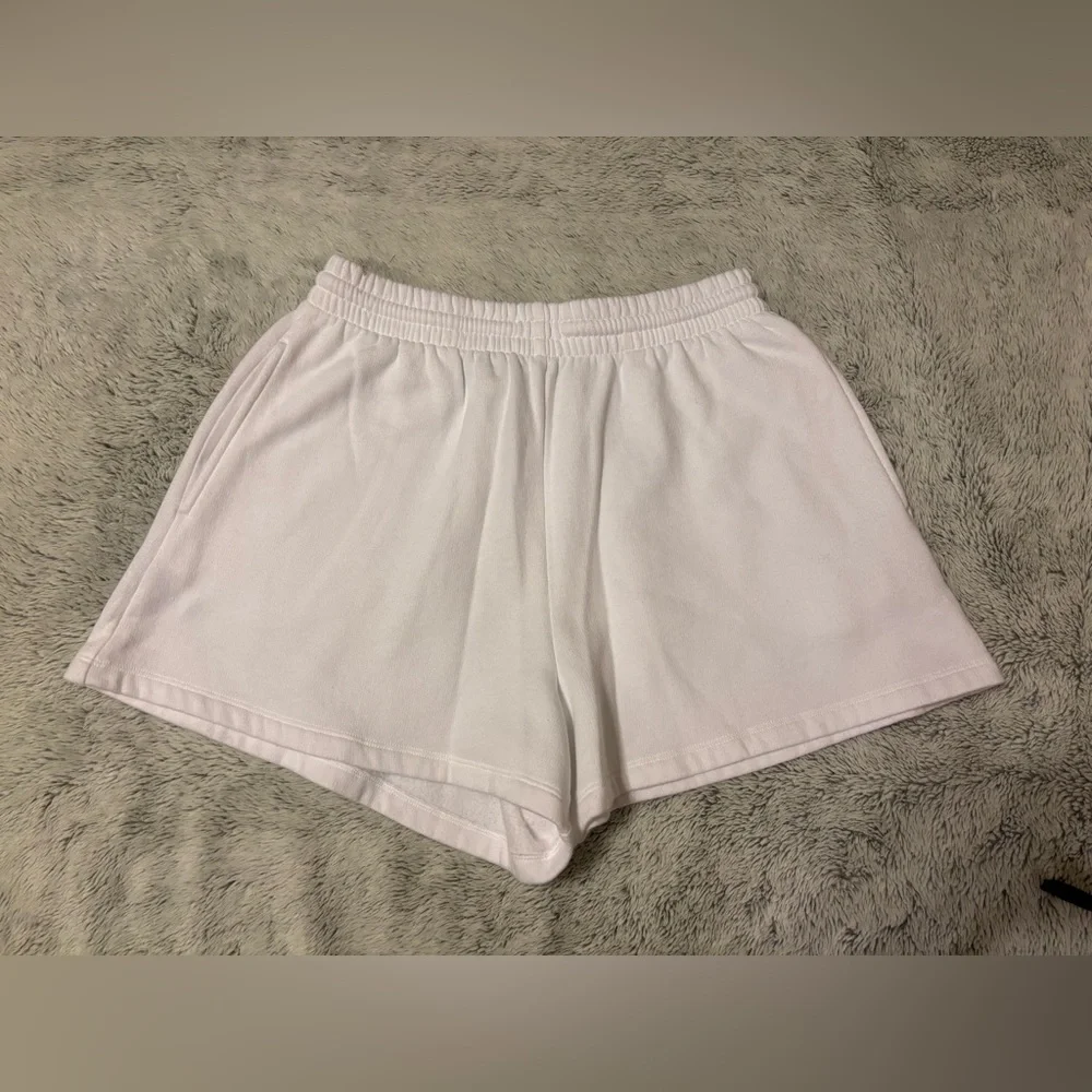 Victoria’s Secret Pink Graphic Lounge Shorts Medium - Picture 2 of 4